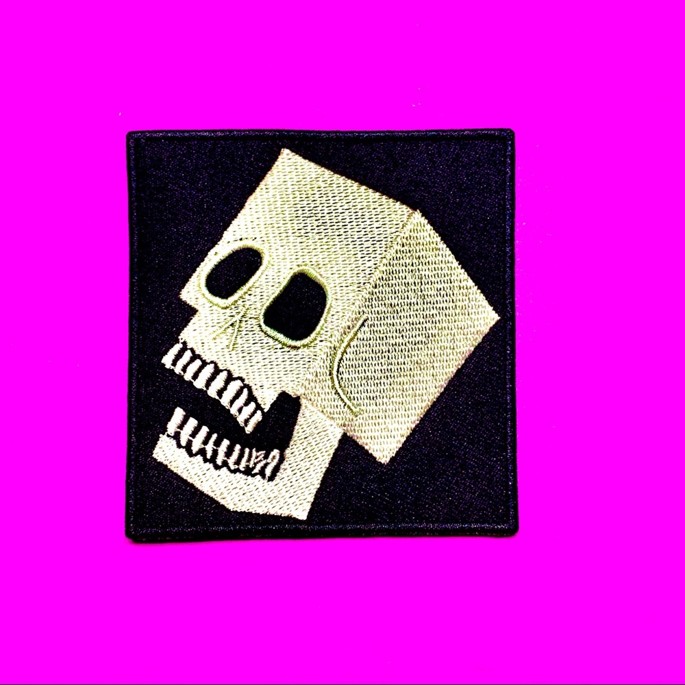 Cube head skeleton skull iron On patch